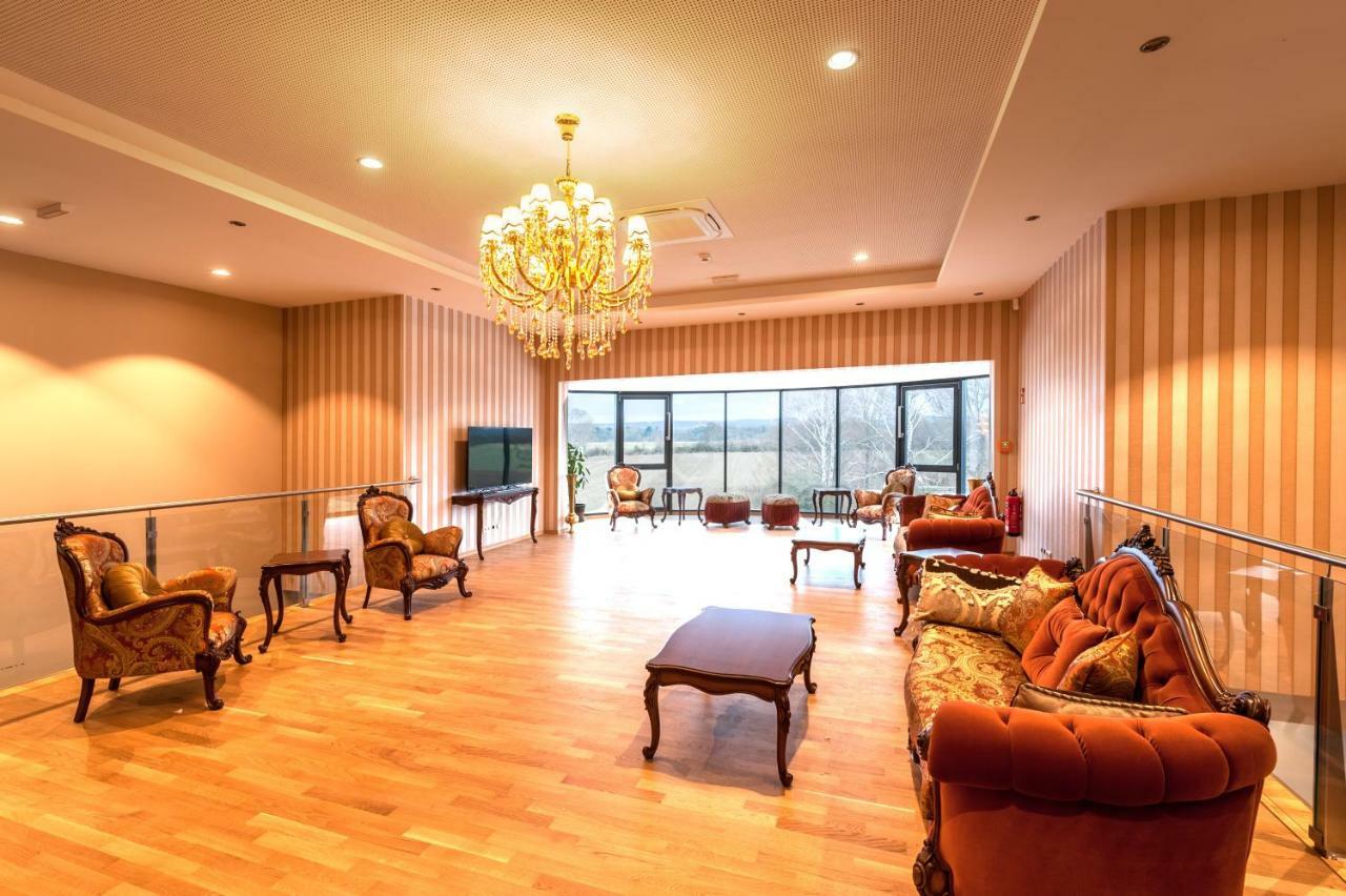Mein Palace Hotel Okriftel Ngoại thất bức ảnh